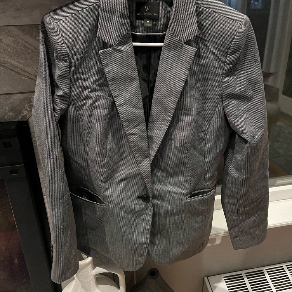 Worthington Black and White Textured Blazer